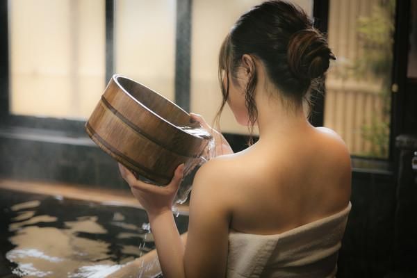 春節天冷找溫泉！保握泡湯六原則　找人一起最安全