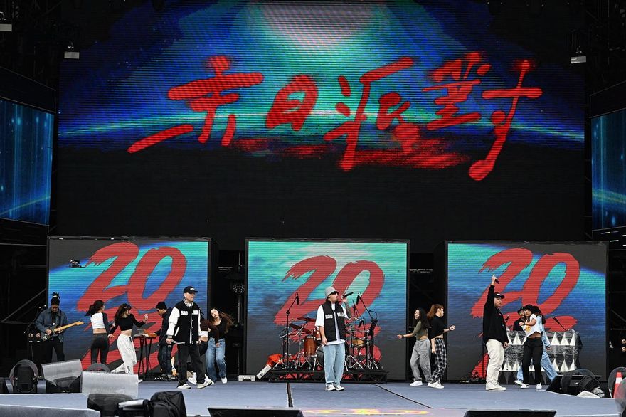 玖壹壹為北跨健身練三鐵   洋蔥隨口問「夠大嗎？」秒歪樓