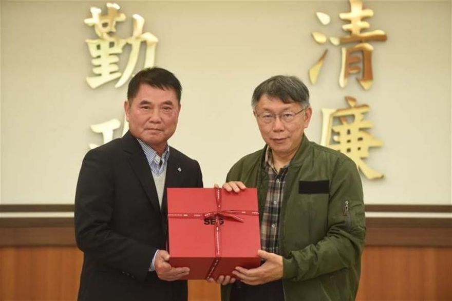 柯文哲今走訪苗栗　與縣長鍾東錦分享治理經驗