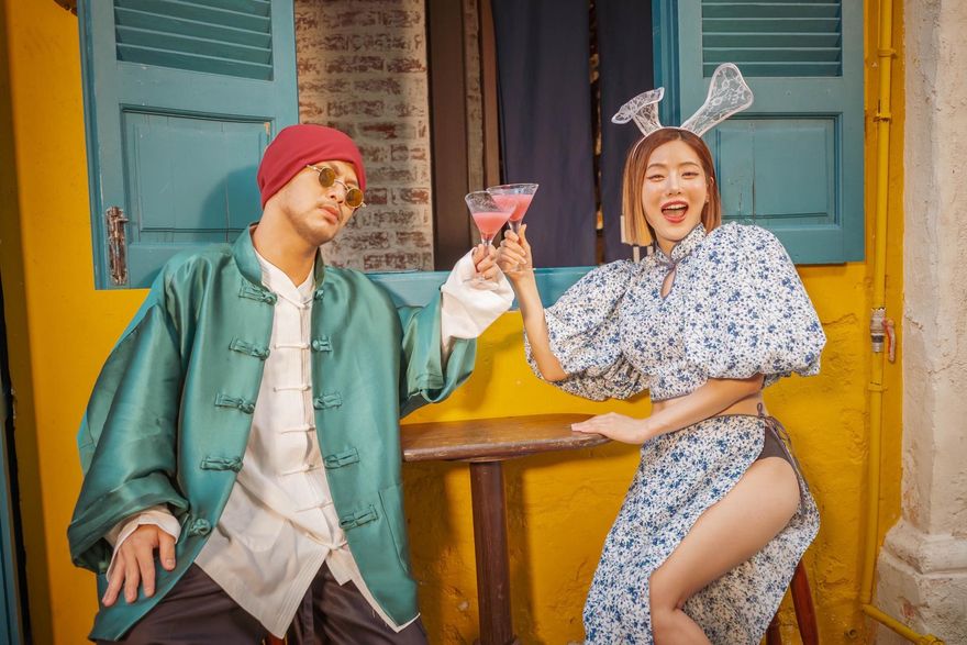 跨年宣布喜訊！黃明志當街求愛DJ SODA　憶初次見面手心流汗：很緊張