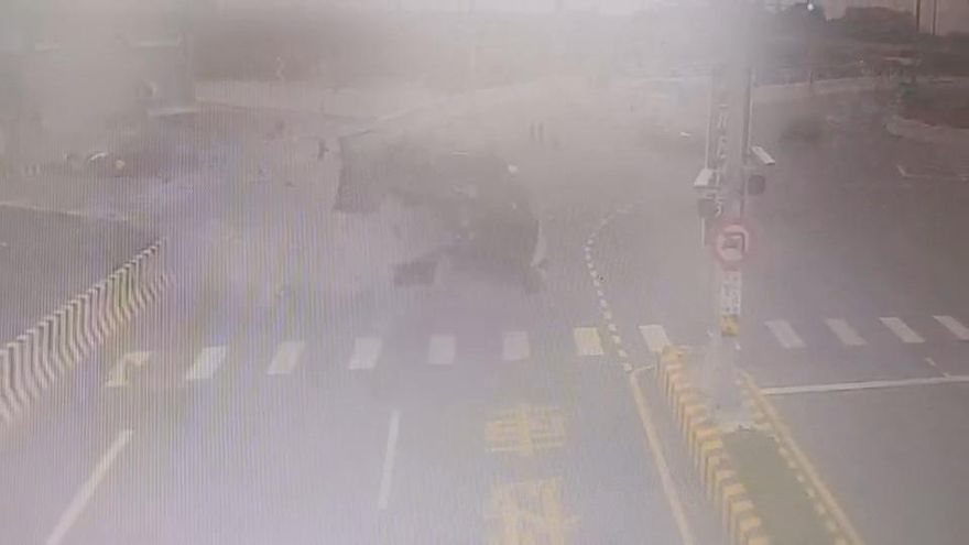 影/台南台17線車禍影像曝光！4人飛出車外…2人無生命跡象