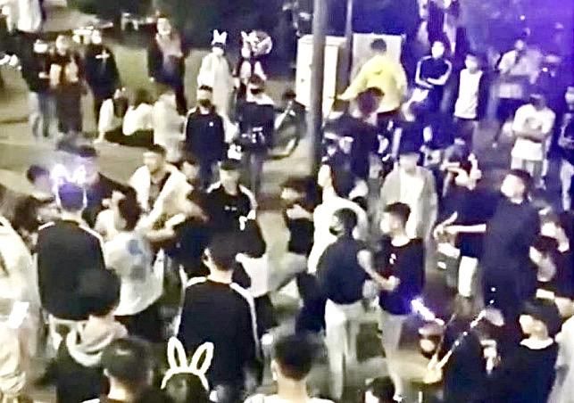 跨年夜高雄夢時代驚傳鬥毆　2少年因這原因造成大混戰