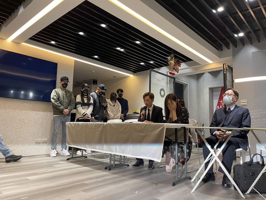 宋逸民教會「逃漏稅」風波！前教友揭「慣犯」惡行　小甜甜怒轟：謊言一說再說
