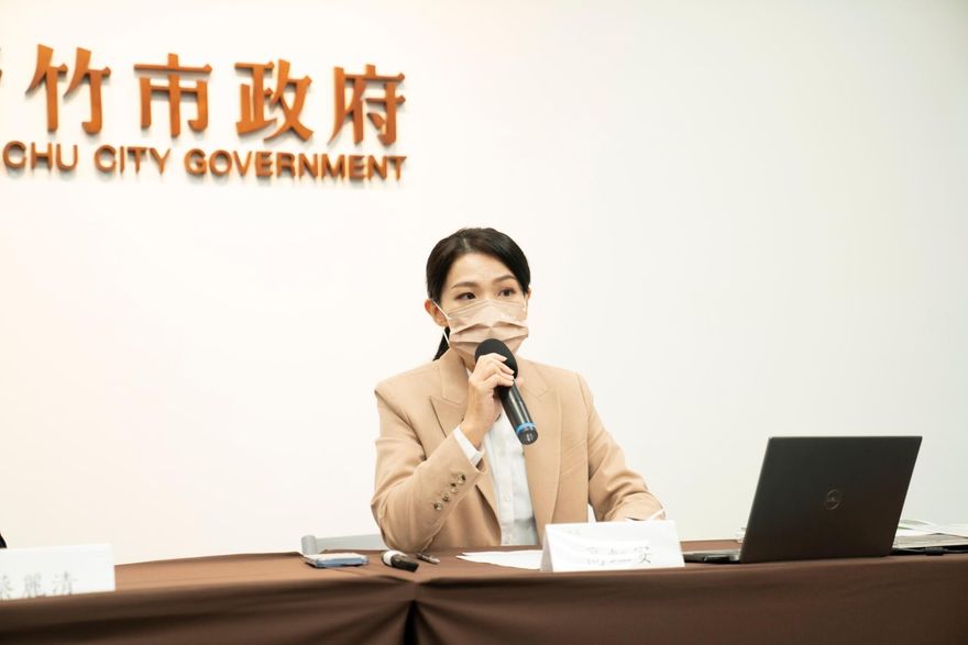 新竹球場挖出一堆廢棄物！王浩宇竟喊「很正常」 被罵到秒刪文