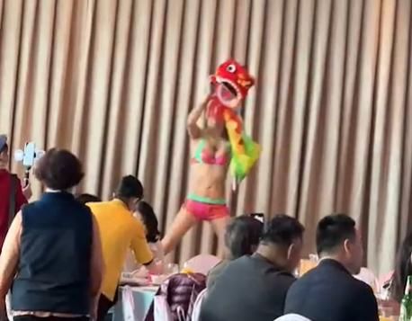 報復性尾牙宴？這高清巨乳辣妹舞獅秀好養眼！第2張照片曝光網嘆「是要裁員嗎」