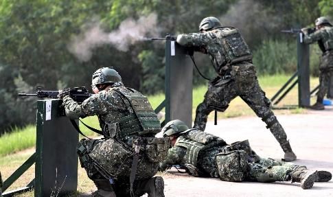 二等兵離營「確診」後失聯！遭送辦稱「照顧懷孕女友」…對話紀錄曝真相