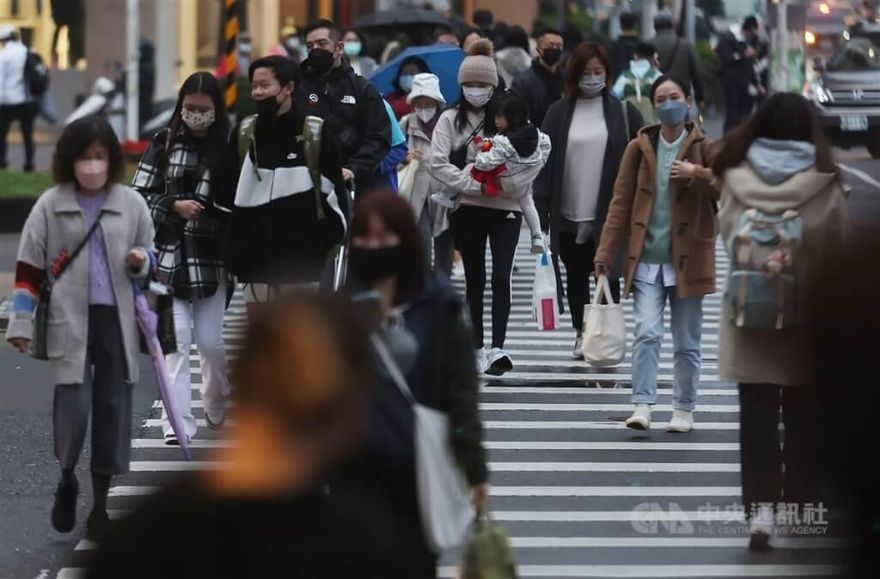 春節假期將至！初二、初三估「寒流」來襲　平地最低溫降至10度