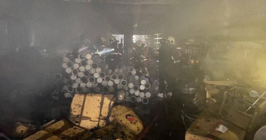 土城男婚變遭掃地出門...爆氣狠燒前妻工廠　屋內4人險喪命