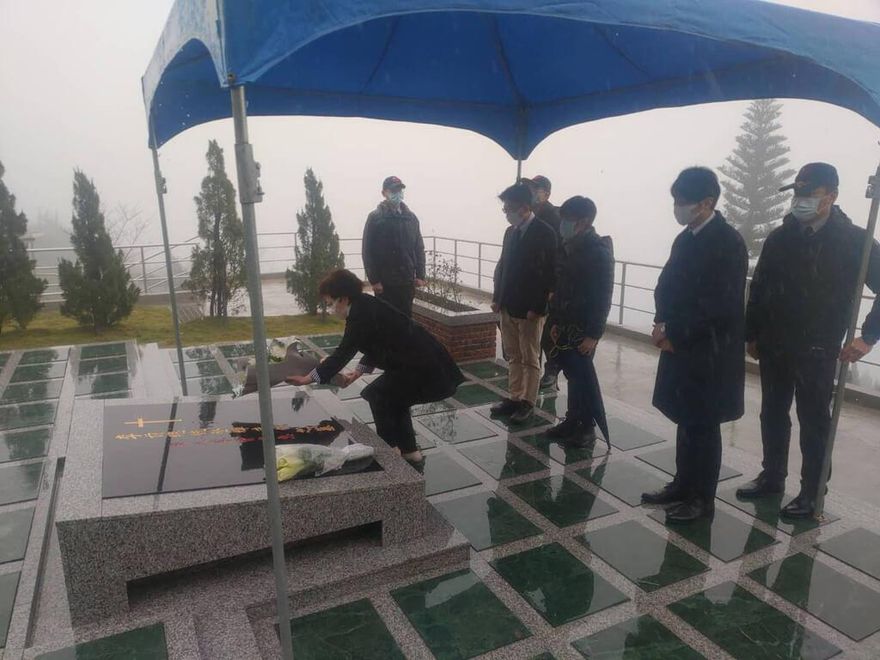 李登輝百歲冥誕　李安妮、郭國文赴五指山追思