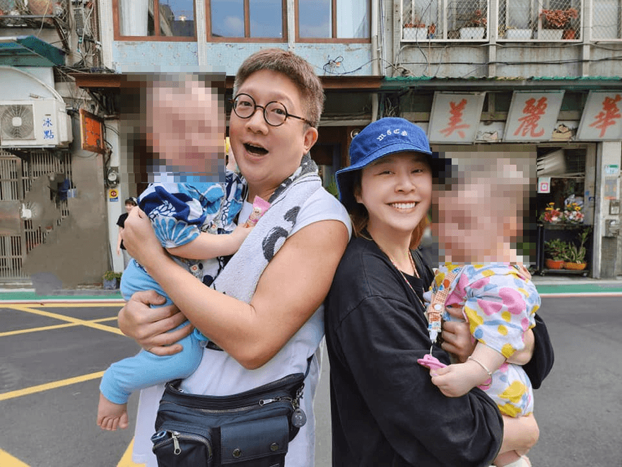 《麻辣鮮師》名導演猝逝　雙胞胎長滿1歲了　乾媽黃小柔感謝大家：有你們真好