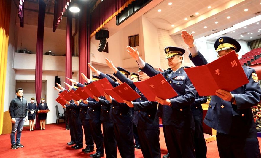 北市17警分局長、大隊長全換人　市長蔣萬安主持佈達典禮