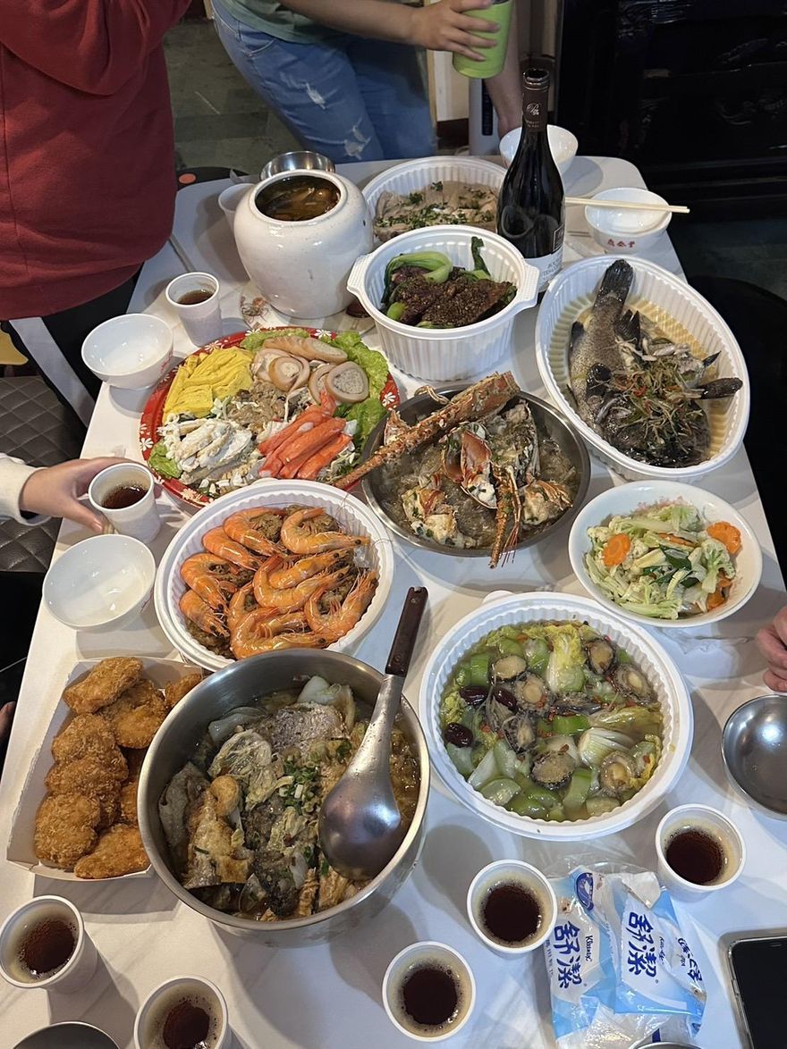 《獨家》扯！除夕夜在路邊圍爐？用餐前2hrs才通知無法內用　他氣炸：一家團圓心情都沒了