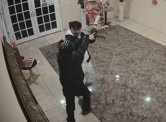 加州「小台北」槍擊案擊退兇嫌英雄是他！26歲男僅花40秒讓槍手「滾出去」