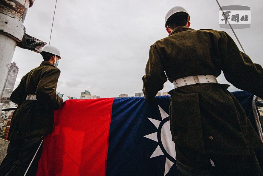 影/鐵衛軍全年無休　真正「總統府高層」曝光