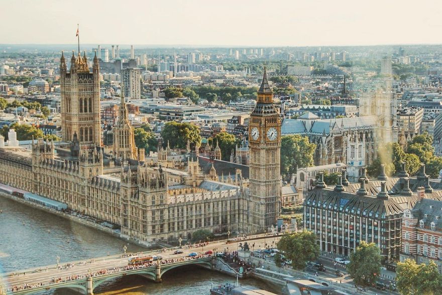 英國政府擬提升外國學生合法打工時數上限　幫助振興經濟