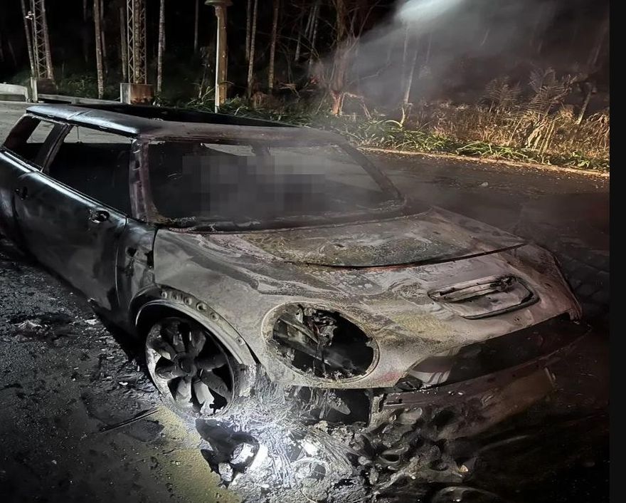 南投魚池有應公廟前驚見火燒車！夜遊學生現場直擊嚇破膽　車內人慘燒成白骨焦屍
