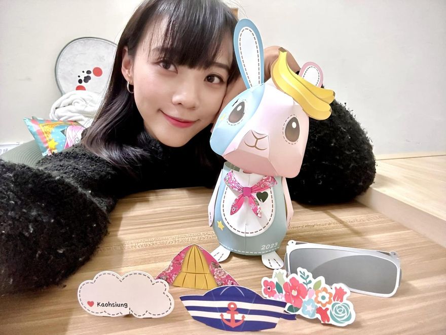 繼換臉不雅片事件後黃捷又躺槍！竟遭女護理師盜照貼網求長期包養