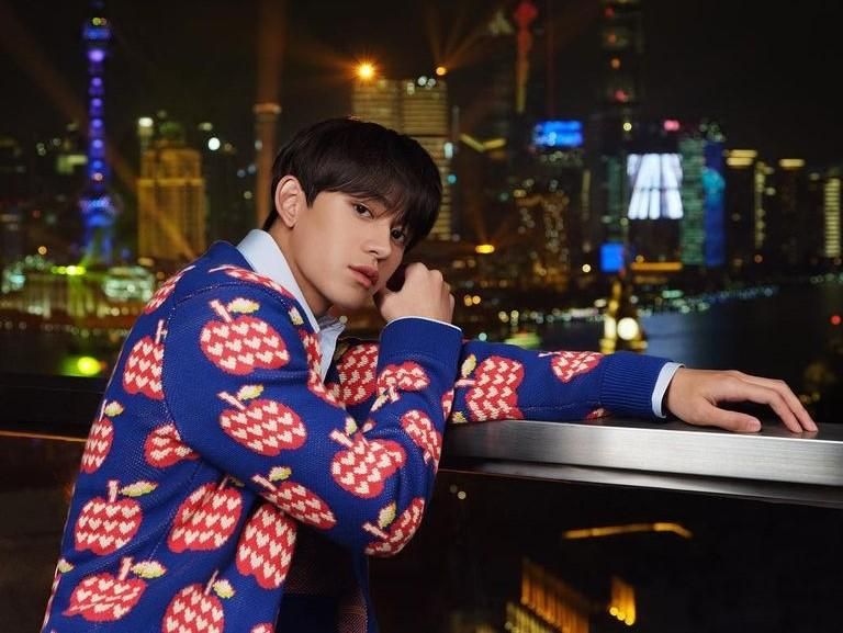 渣男風波後首露面！SM娛樂高層曬與Lucas合照　台韓粉絲怒罵：退團