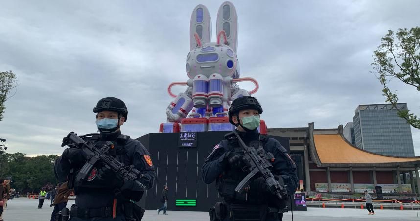 空拍機、氣球禁帶入場！台灣燈會試營運　北市警嚴陣以待