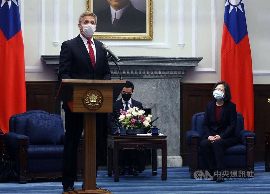 前美印太司令戴維森拜會蔡英文：台美可持續深化關係