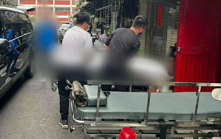 快訊/新北這戶內3人猝死成乾屍　唯一倖存者是8旬失智父