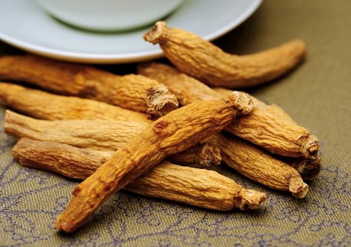 人參助養生但別亂補！營養師曝4點需注意　小心吃錯釀副作用