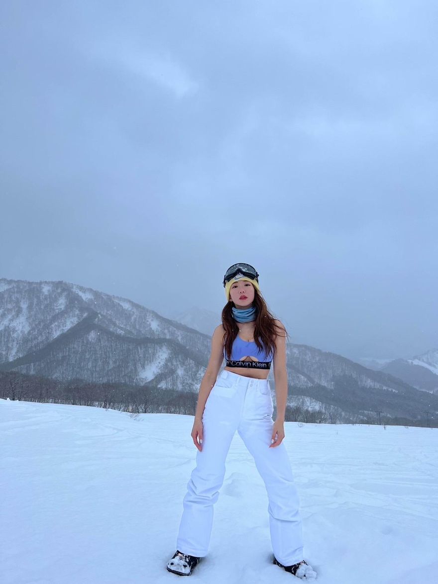 元宵節粉絲福利大放送！郭書瑤冰天雪地曬南、北半球　網嗨：凍未條