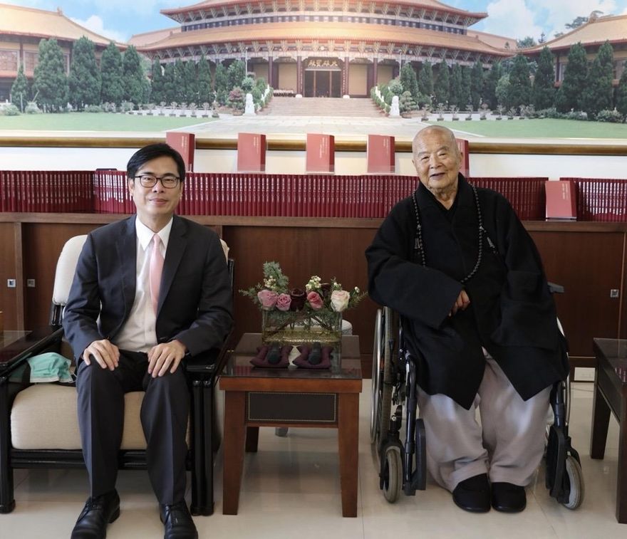 敬佩星雲聞聲救苦　陳其邁：高雄的榮耀　祈大師乘願再來