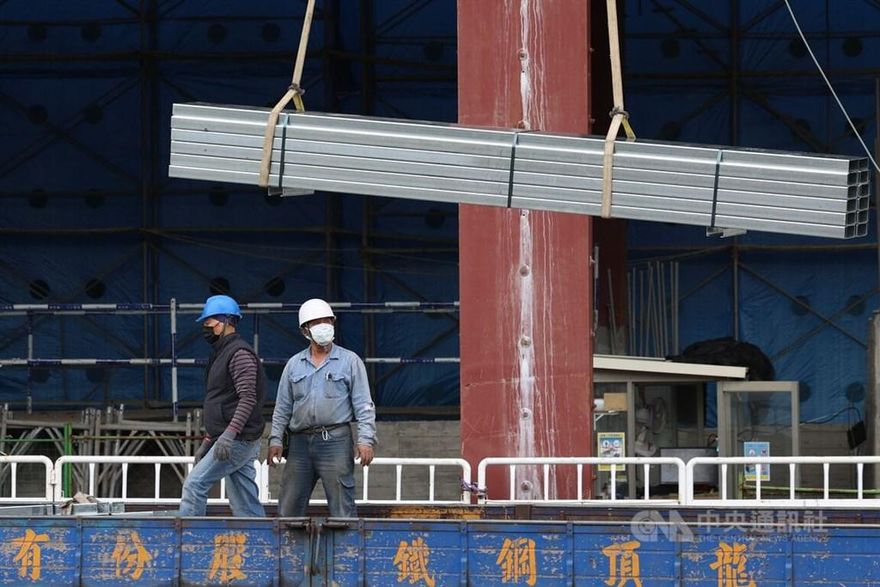 終端需求仍不振　製造業景氣衰退連亮2藍燈