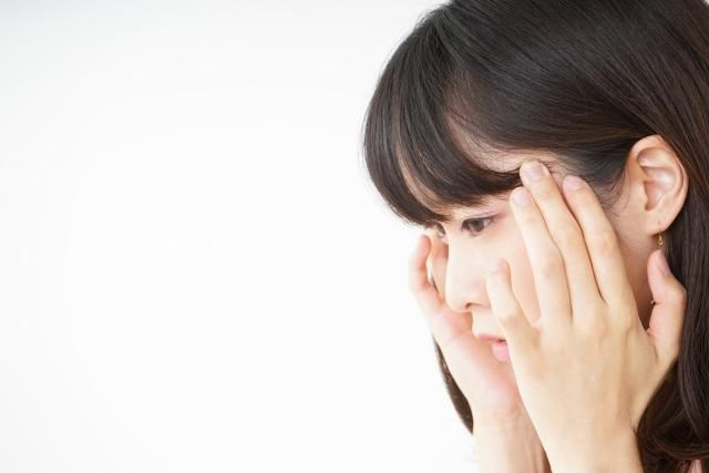 偏頭痛、胸痛竟可能是「乳癌骨轉移」？ 醫： 年輕患者女性荷爾蒙「顯著下降」最危險