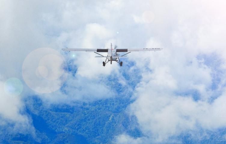 空中劫難！印尼蘇西航空遭地方武裝集團挾持　警方：全面搜索偵查
