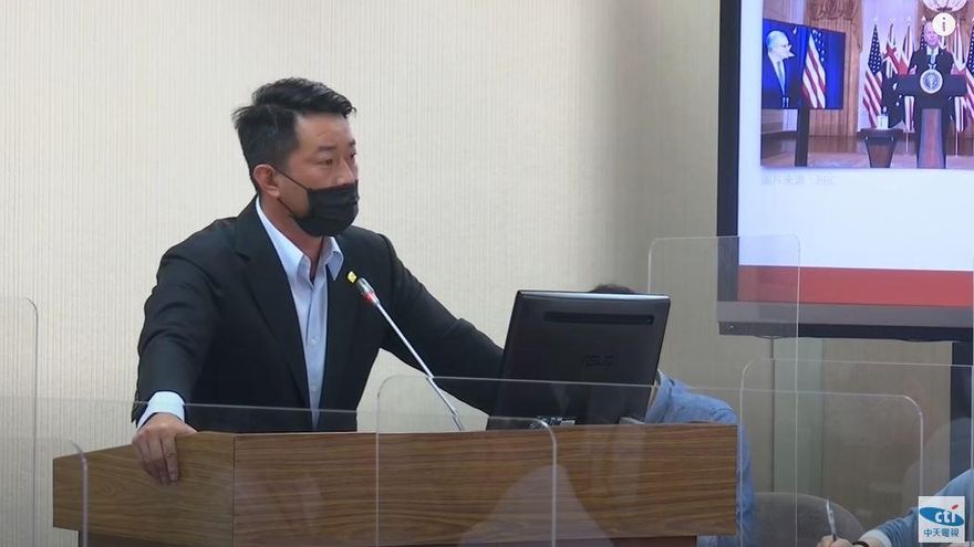 爆料陳柏惟也捲入詐騙案　黃揚明：若照修理徐巧芯邏輯這次是否也成共犯？