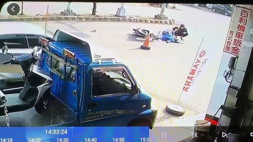 影/騎士遭貨車撞擊重傷倒地！熱心護理師CPR搶命仍不治