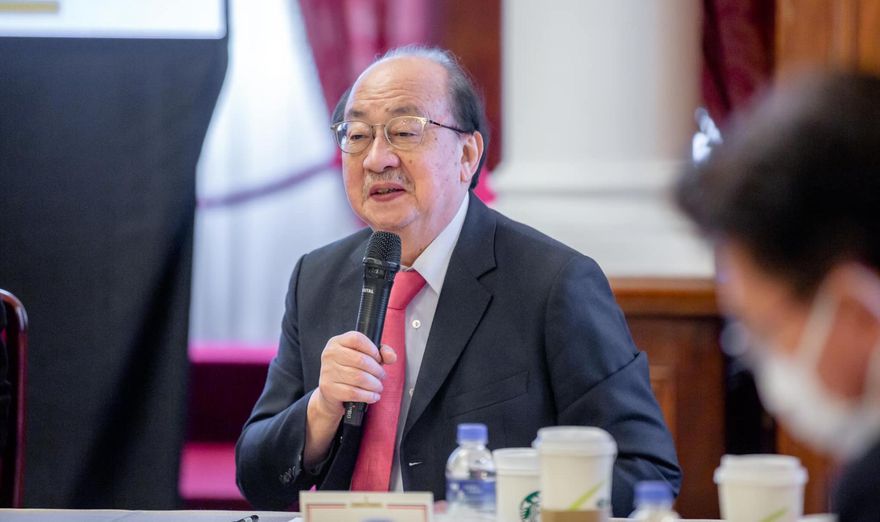 陳吉仲請辭被慰留後　急赴柯建銘辦公室！傳下午將出面說明