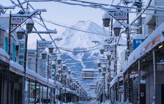 失格旅人！為拍美照亂闖馬路　台灣觀光客遭日媒點名：造成困擾