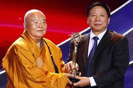 來台弔唁遭拒！陸前宗教局長撰文批政治操作　盼星雲大師在天之靈喚醒「不肖子孫」