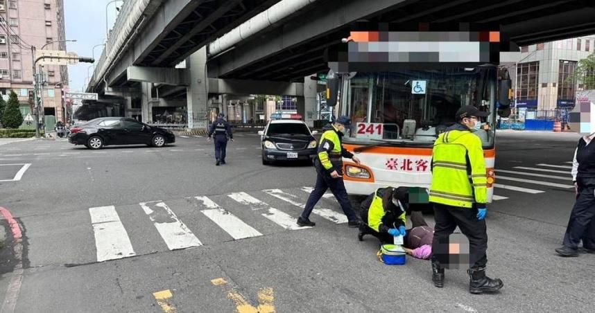 行人地獄又一樁？新北中和這輛公車　疑因視線死角撞倒斑馬線上８旬嬤
