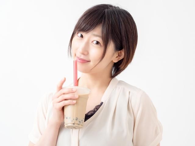 每天1杯奶茶竟讓妙齡女「看起來像50歲」！中醫曝養生之道：絕不碰「這3種食物」