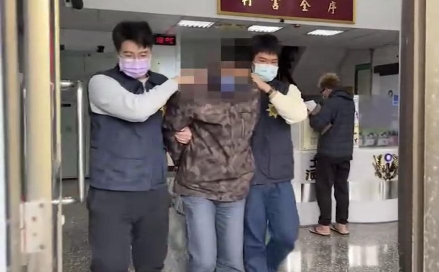 持槍彈遭逮被搜出刑警帽、背心整套裝備　36歲男竟掰「嚮往當刑警隊長」