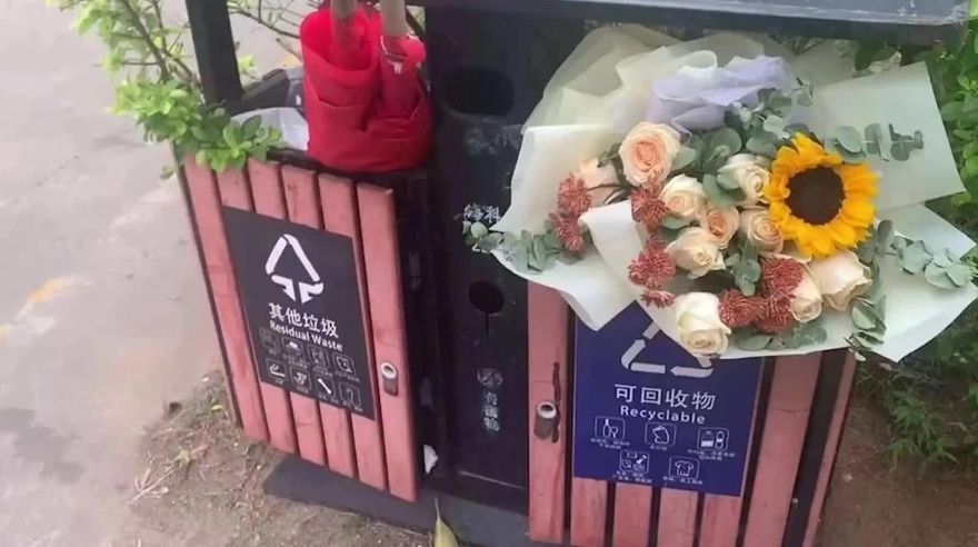 影/男子情人節送花連續遭5女拒收　遷怒外送小哥「辦事不力」拒絕付錢