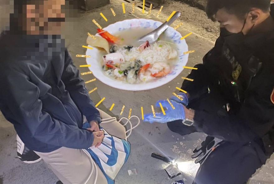 影/為了這碗銷魂鮑魚粥　他不惜暗夜違規迴轉！搜出毒品卻讓他跪地求饒