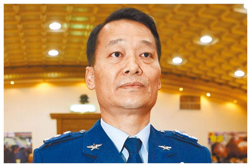 國軍將領悄異動！新任府侍衛長由「他」接任　「軍營變砲房」8軍團人事變動受注目