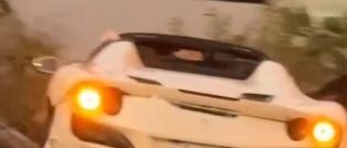 1700萬法拉利出車禍！離奇打滑撞路邊3車　失控瞬間曝光