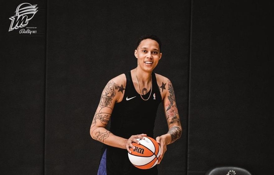 走私毒品罪被俄國關10個月　奧運金牌「女魔獸」重返WNBA