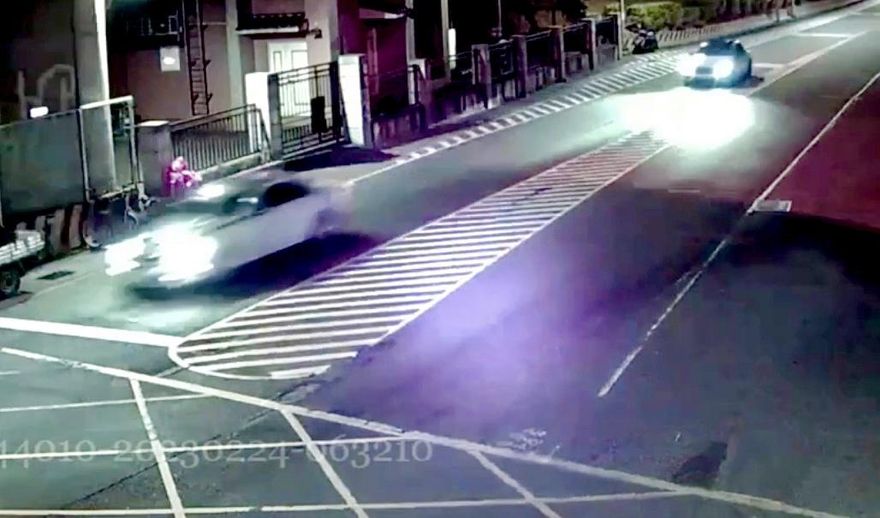 行車糾紛爆衝突19歲男遭圍毆　警以車追人逮4惡煞