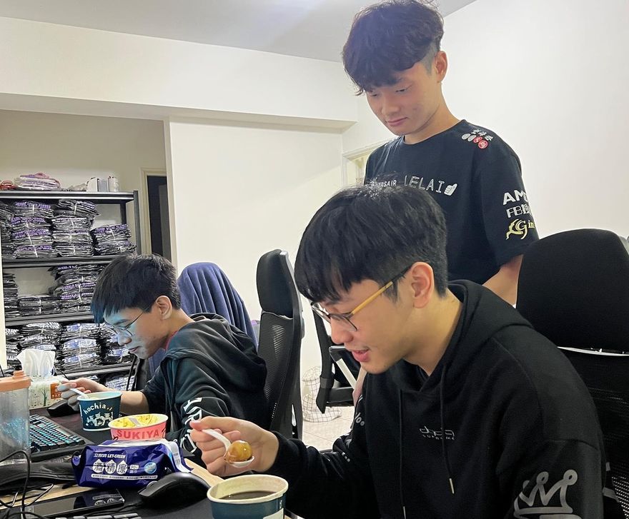 你超勇？地獄豬壓制有威力！　J戰隊不要也無力