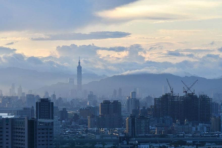 東北風挾水氣「3地準備迎雨」！周五急變天　今年暖冬高機率
