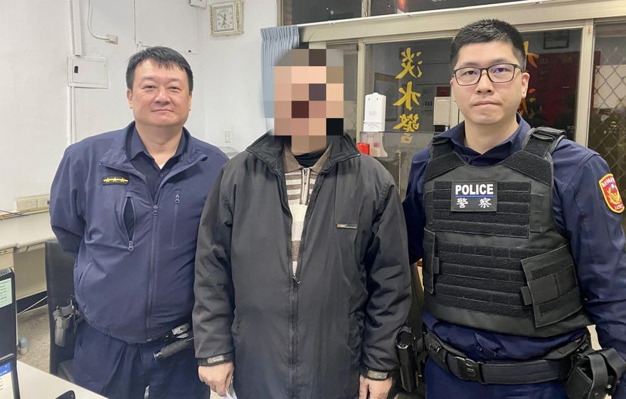 臉書遇美女搭訕叫「老公」暈船　她哭窮幫媽媽買塔位大叔差點噴15萬