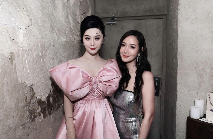 范冰冰巴黎合體孫芸芸！2大美女同框「白到發光」　網驚：合照殺手