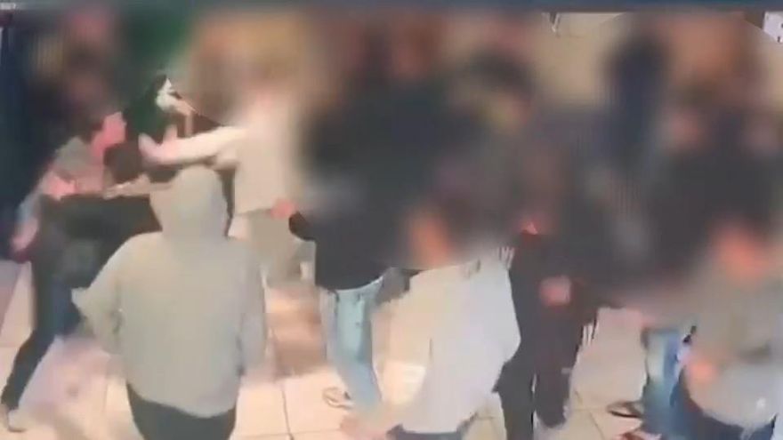 影/亂停私人車位遭鎖車！ 他遭遷怒圍毆…警逮5人送辦
